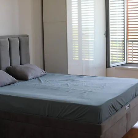 Luminous Dorcol Escape Apartment *